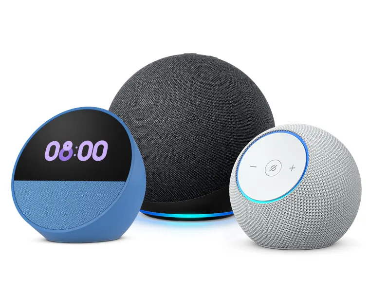 Altavoces Echo Dot, Echo Spot, Echo Dot Max y Echo Studio comparados dentro de la familia Echo actual
