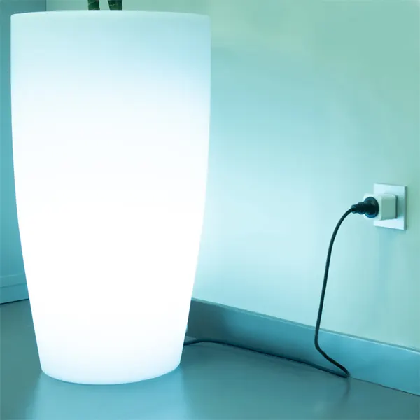 Enchufe inteligente Smart Lighting usado como ejemplo de automatización sencilla en casa